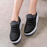 Prettyava Women Black Simple And Comfortable All-Match Air Cushion Sneakers